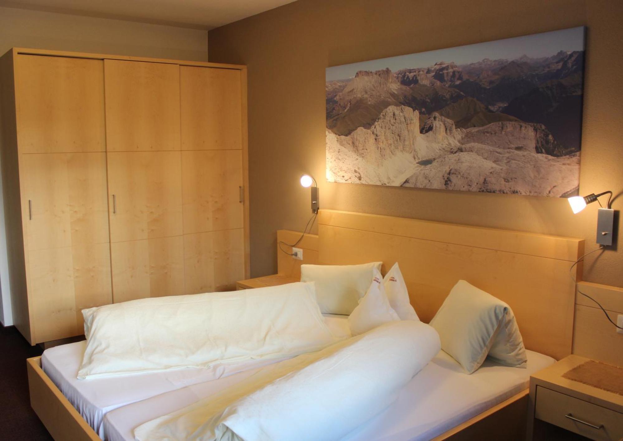 Hotel Gissbach Bruneck Zimmer foto